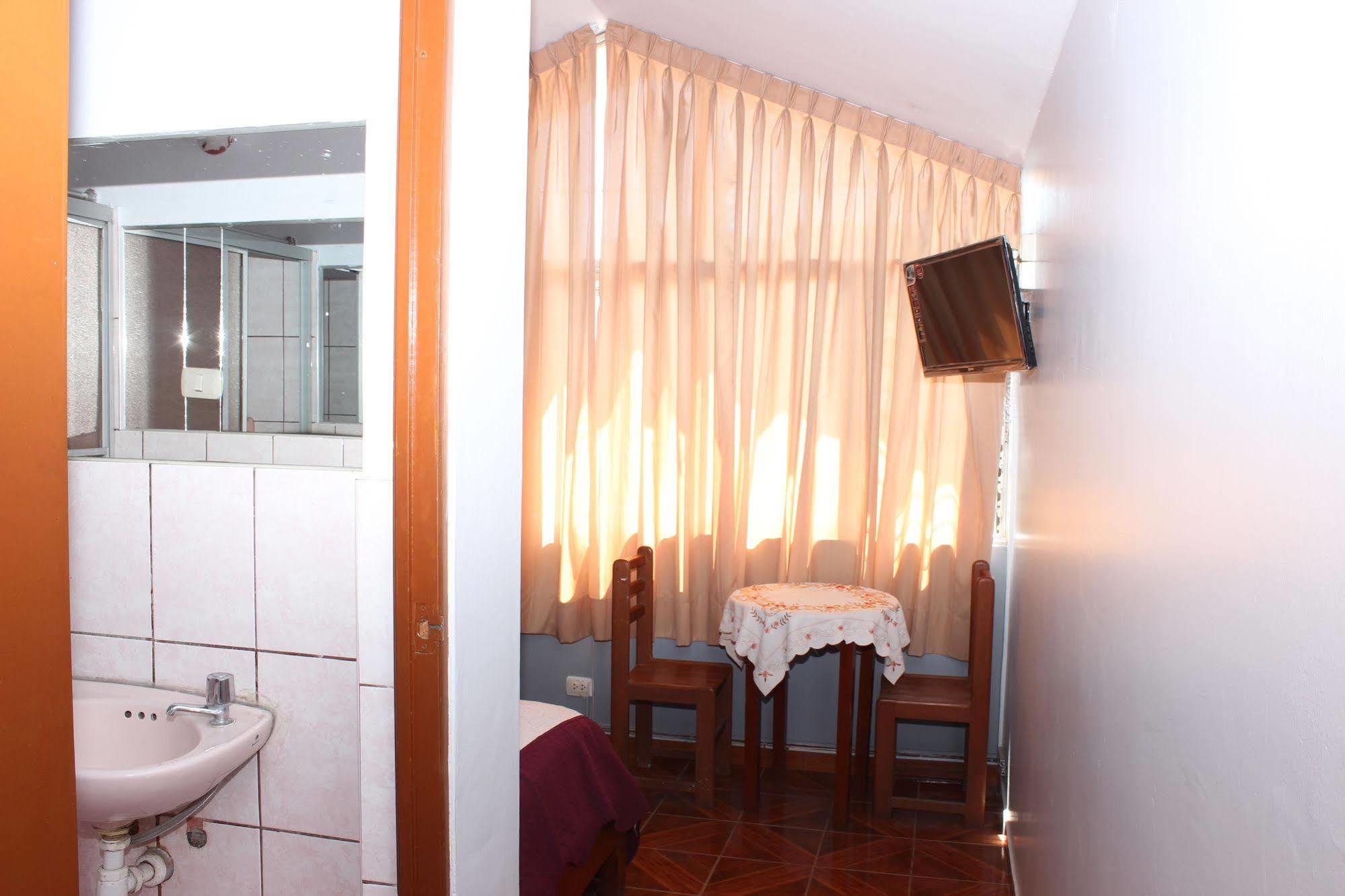 Hostal Las Fresas Lima Airport 카야오 외부 사진